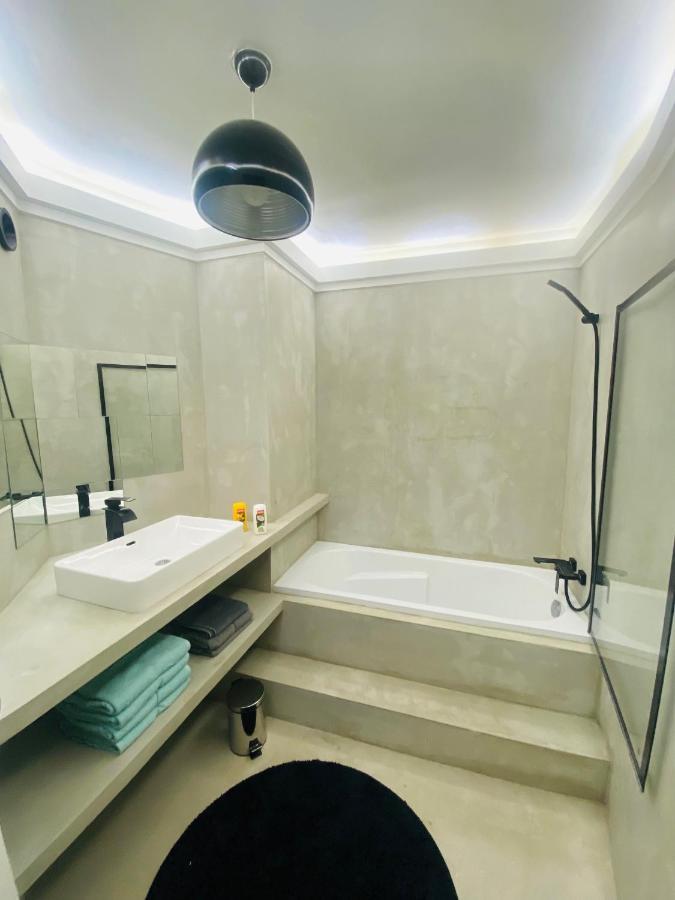 14Eme Et Der Etage "Arty" Avec 2 Chambres Et Vue Panoramique ! Creteil Ngoại thất bức ảnh